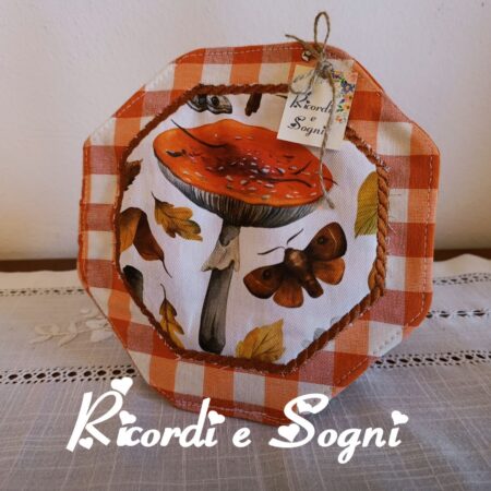 Foglie e Funghi d'Autunno - Sottopentola in Arancione